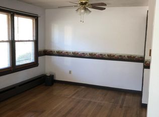 34 Rockland Rd, Auburn, MA 01501