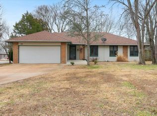 640 E Manchester Rd, Springfield, MO 65810