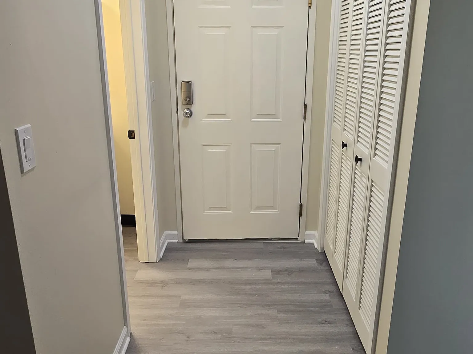 Studio, 412 sqft, $1,400 — Photo 3