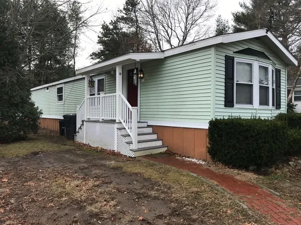 15 Marks Way, Carver, MA 02330