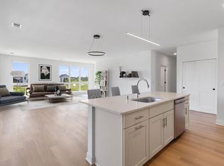 4199 E Hemlock Dr #201, Oak Creek, WI