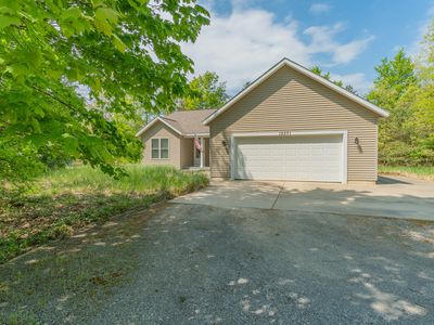 15371 Buchanan St, West Olive, MI, 49460