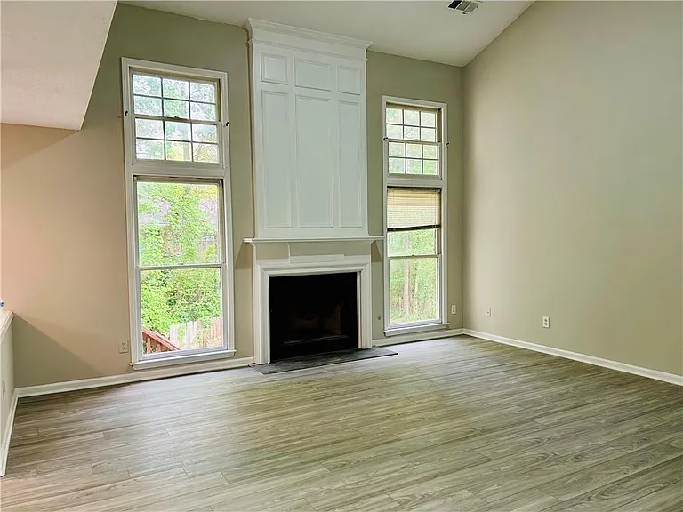 2580 Binghampton Ln — Photo 5