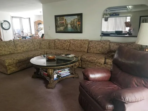 19147 Las Encinas Dr, Ramona, CA 92065