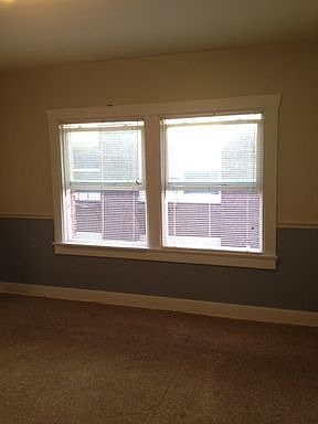 3rd image of 425 E 200 S APT 4