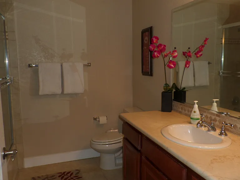 211 Moser Ave #R6 — Photo 15