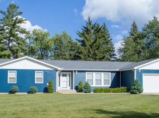 1400 E Rishel Rd, Sturgis, MI 49091