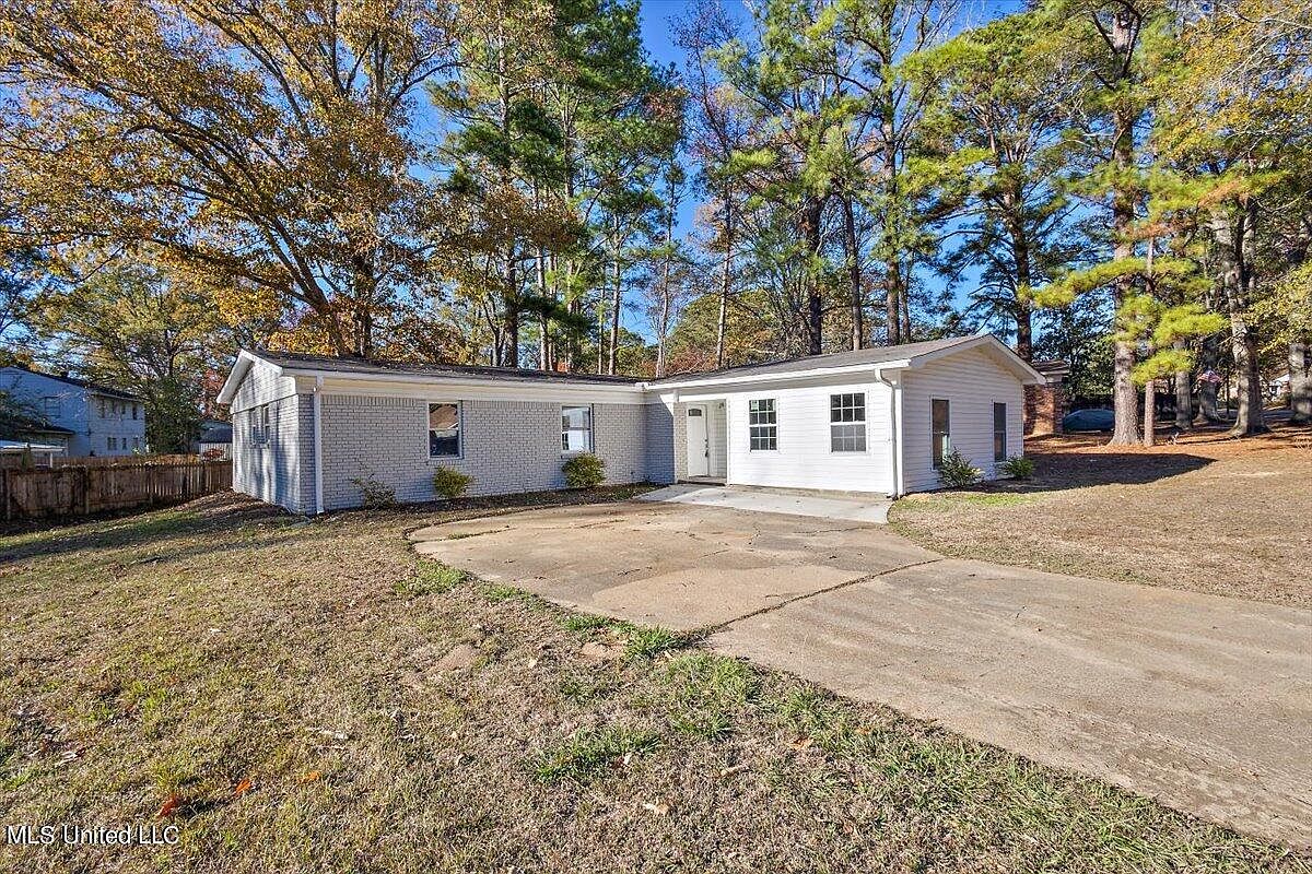 1106 Post Rd, Clinton, MS 39056 | Zillow