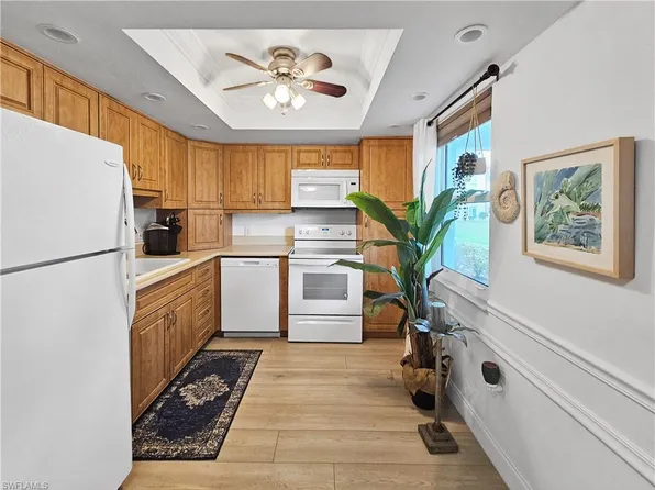 1700 Pine Valley Dr APT 118, Fort Myers, FL 33907