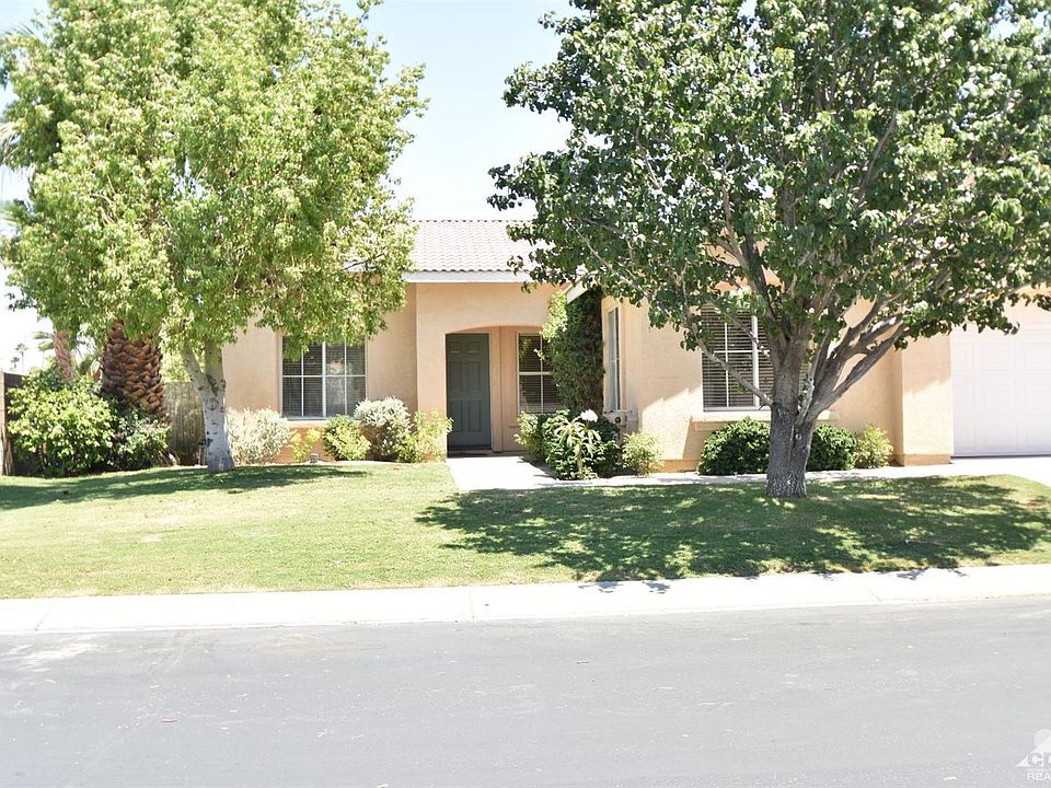 2nd image of 81156 Las Colinas Ave