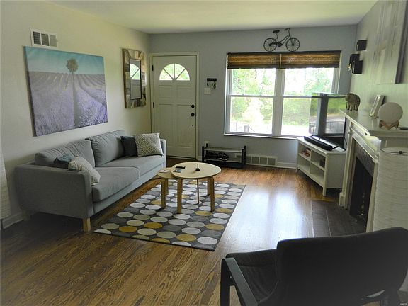 5th image of 8302 Rosalie Ave