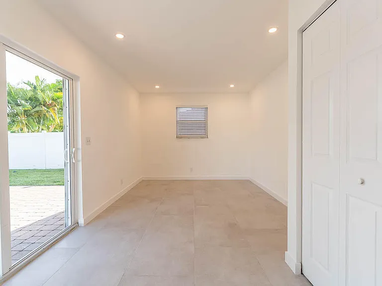 2712 Lake Ida Rd — Photo 21