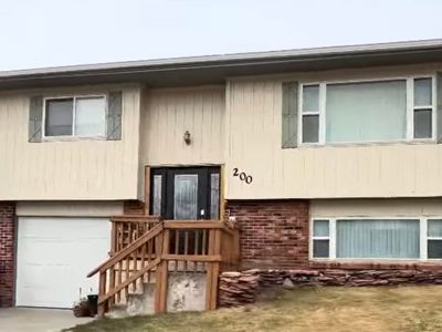 200 Columbine Dr, Casper, WY, 82604