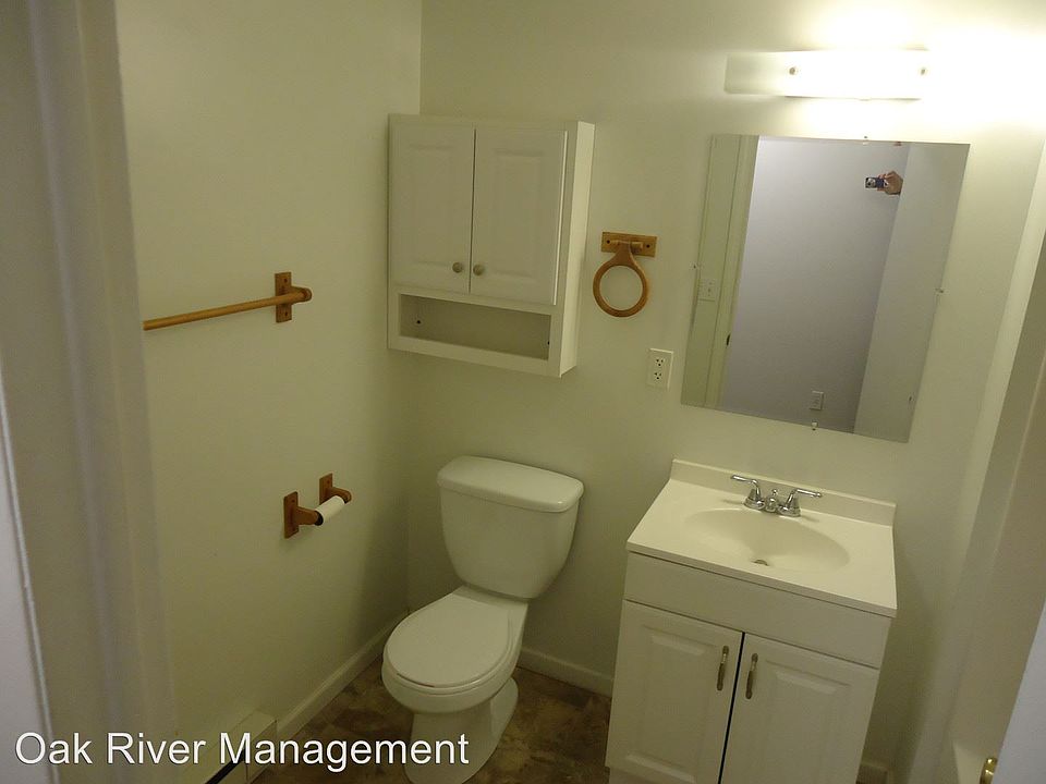 2nd image of 141 Cemetery Rd APT F