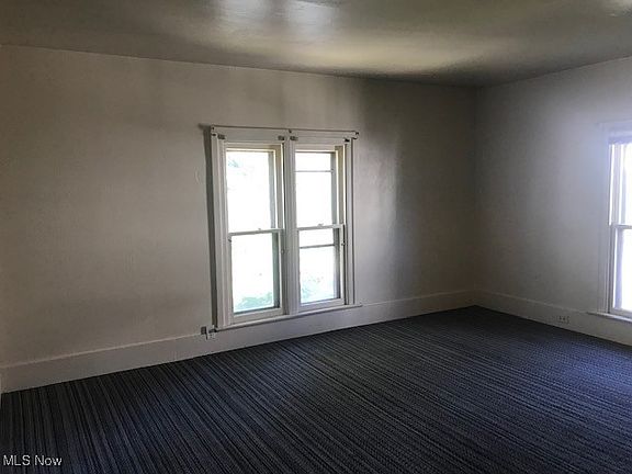 3rd image of 453 N Buckeye St