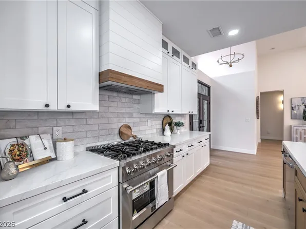 10301 Marymont Pl, Las Vegas, NV 89134