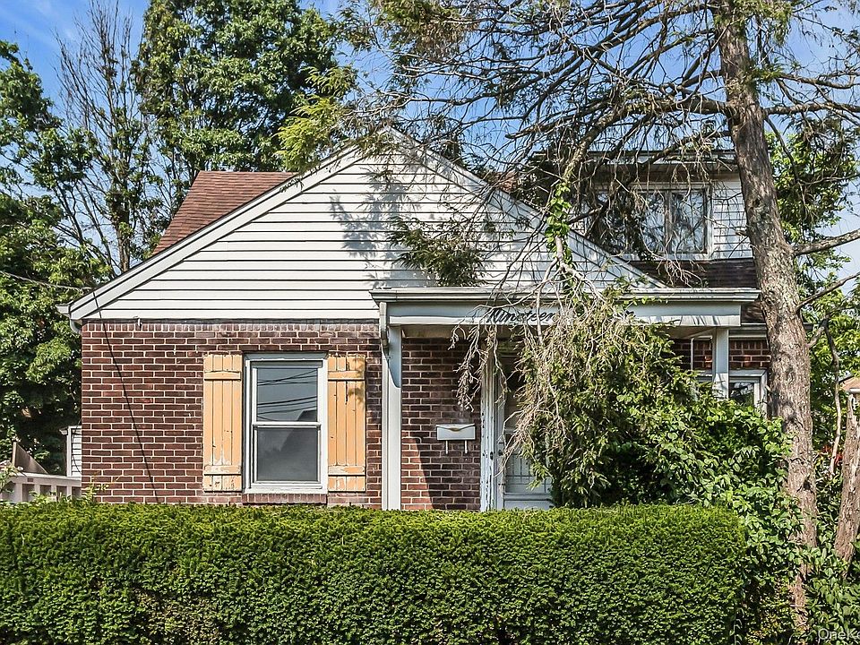1st image of 1915 Stewart Avenue