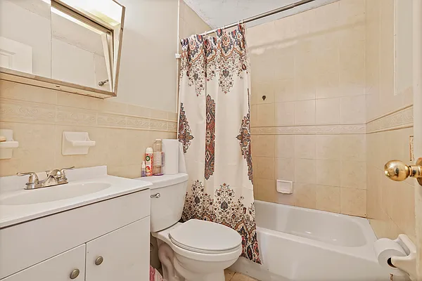 Sold by Keller Williams Realty Landmark II | media 11