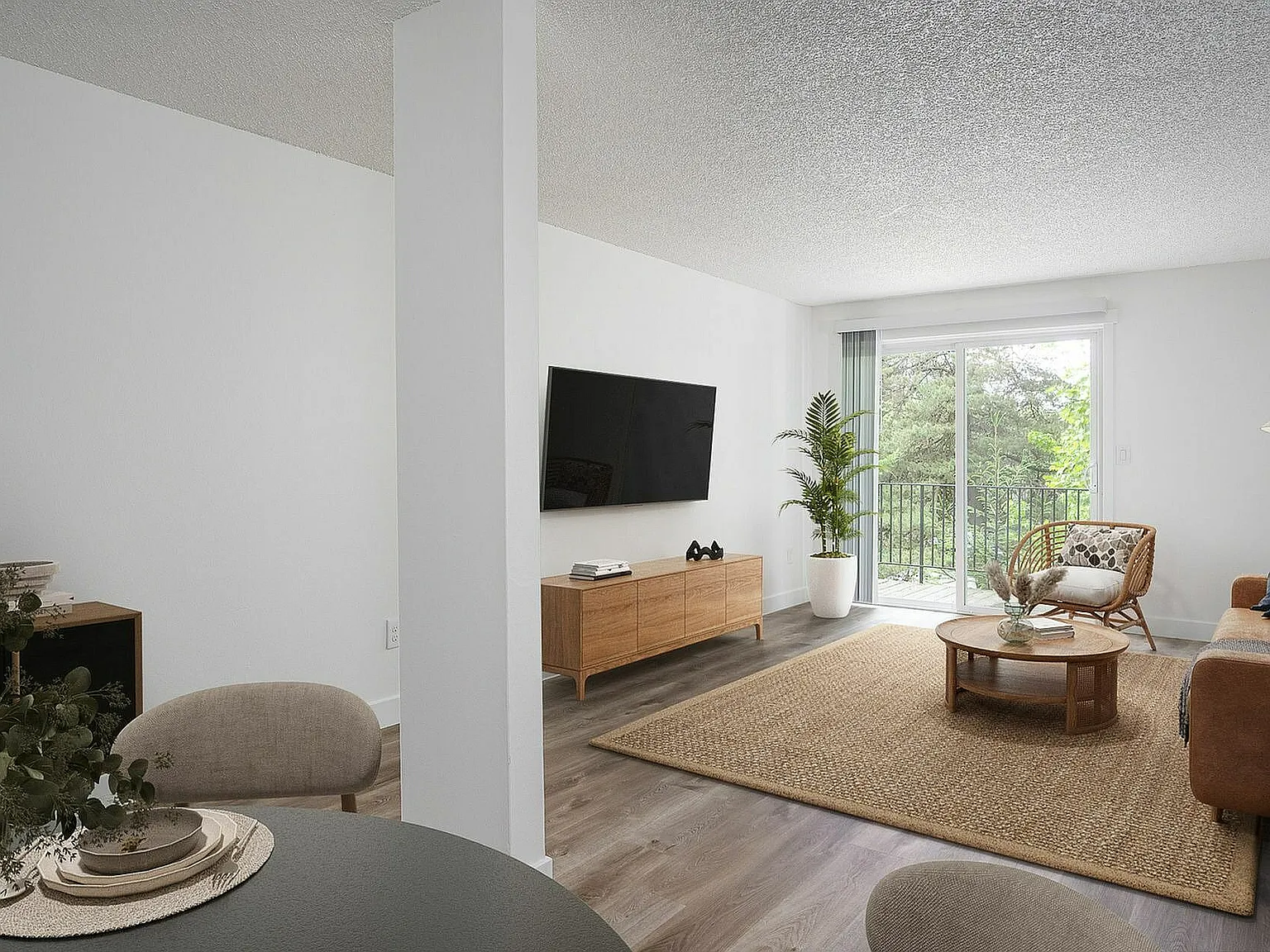 Westwood Green Apartments — Photo 2
