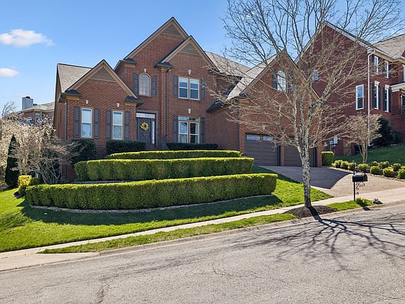 3rd image of 108 Broadwell Cir