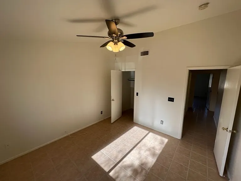 8057 S Carbury Way — Photo 11