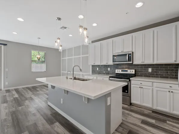 9739 E Axle Ave, Mesa, AZ 85212