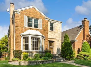 5852 N Bernard St, Chicago, IL 60659