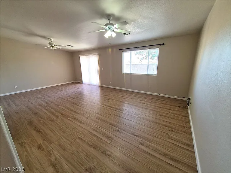 1481 S Dandelion St #3 — Photo 3