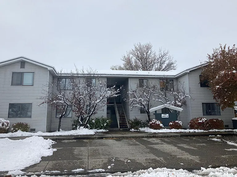 1759 Sewell Dr #4 — Photo 1