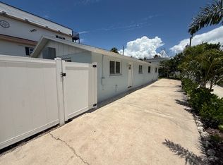2909 Gulf Dr, Bradenton Beach, FL 34217