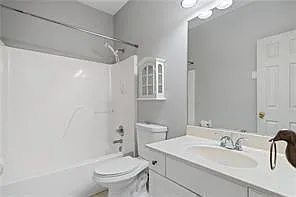 304 Laurel Glen Xing — Photo 30