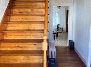 90 Tremont St, Fall River, MA 02720
