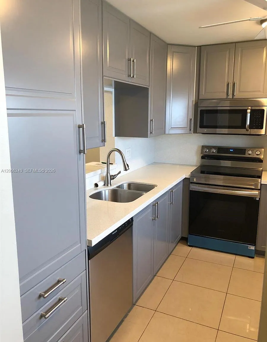 Meadowbrook Towers Condo — Photo 3
