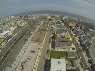 135 42nd St #W, Sea Isle City, NJ 08243