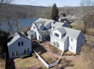 13 Oswegatchie Rd, Waterford, CT 06385