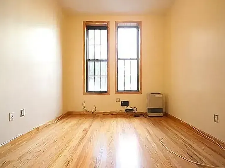 304 Stanhope St #1R — Photo 7