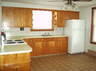 202 Broad St, Valley View, PA 17983