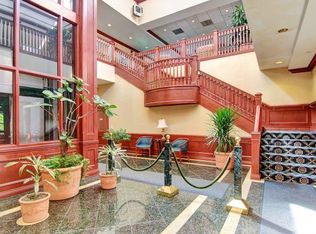 190 River Rd, Edgewater, NJ 07020