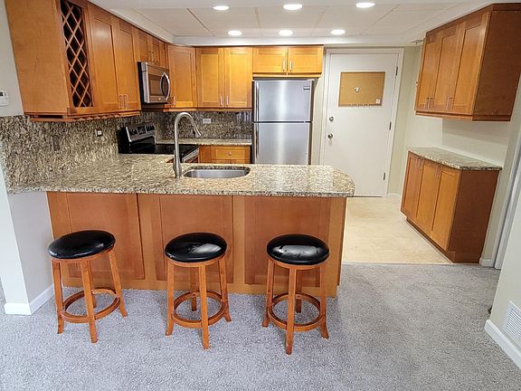 5th image of 9950 Shady Ln APT 2B