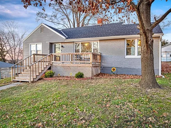 1130 Orchard Ave, Liberty, MO 64068