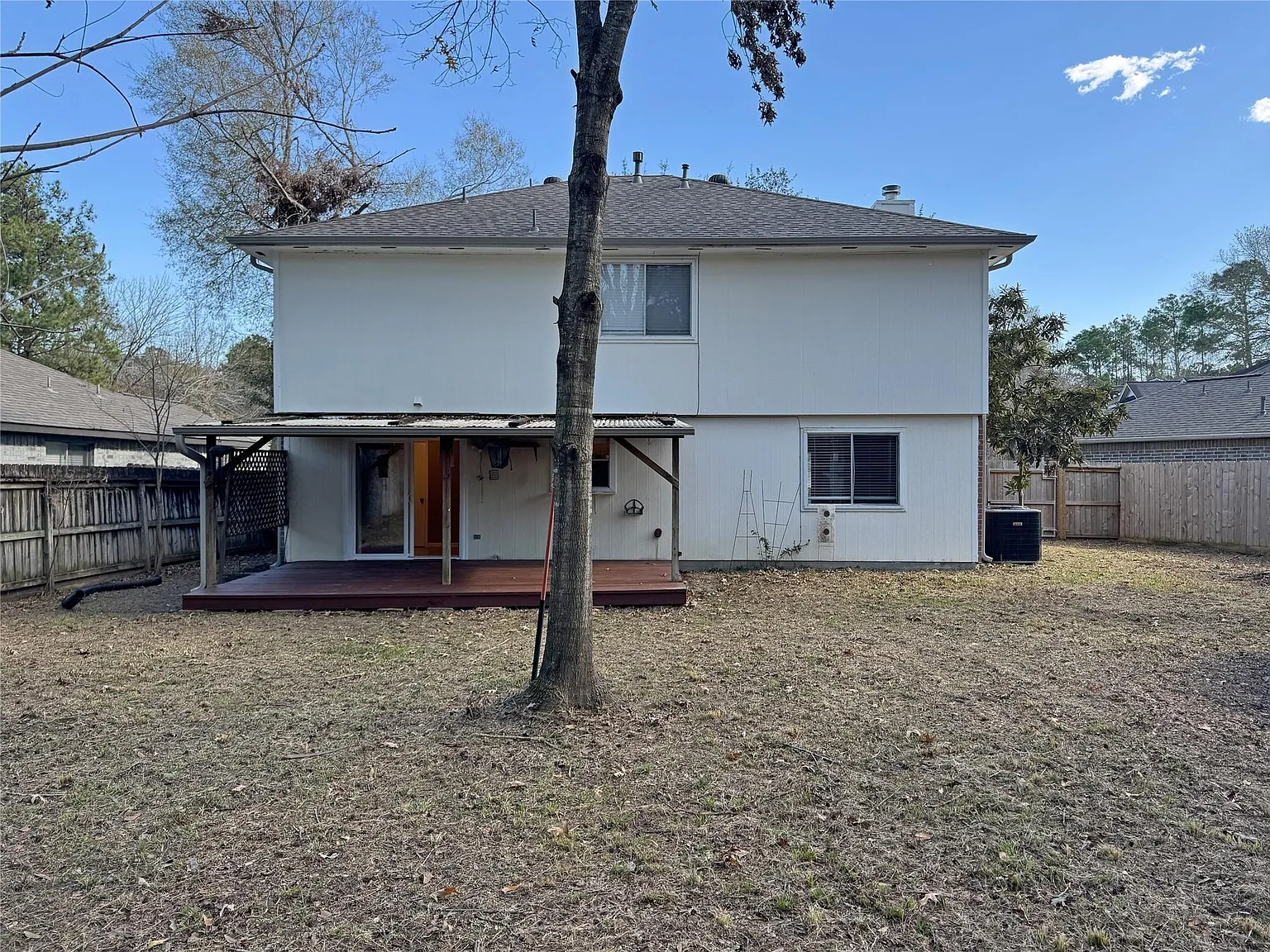 3 bed, 2.5 bath, 2088 sqft, $1,950 — Photo 2
