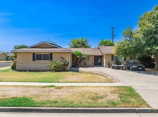 165 W Magnolia Ave, Hanford, CA