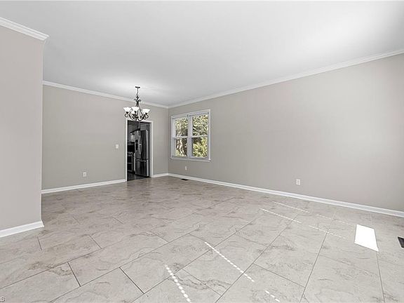 5th image of 2503 Tinderbox Ln