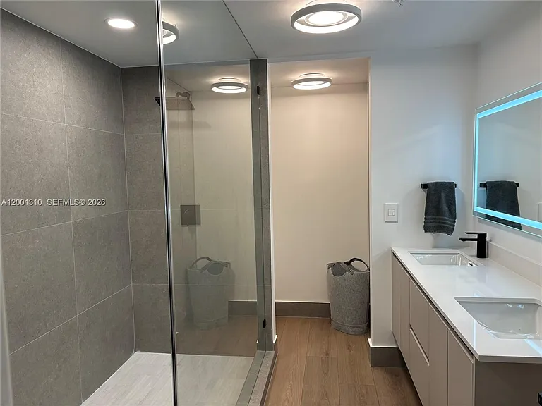 3400 SW 27th Ave #201 — Photo 10