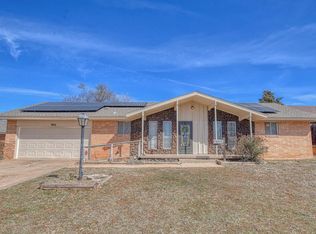 920 Walnut Ct, Guthrie, OK 73044