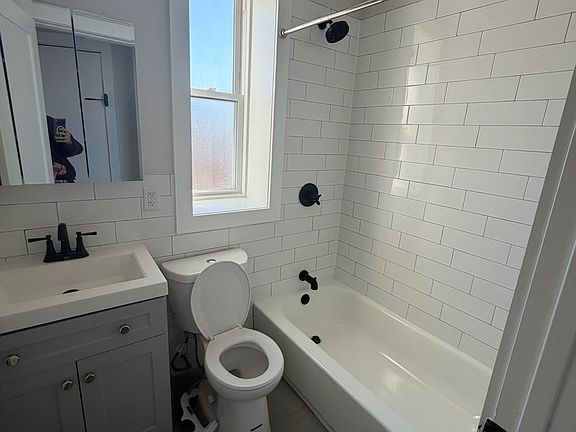 5th image of 5517 Grant Pl APT 9