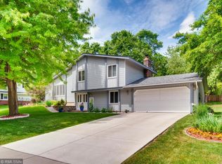 1400 E 132nd St, Burnsville, MN 55337