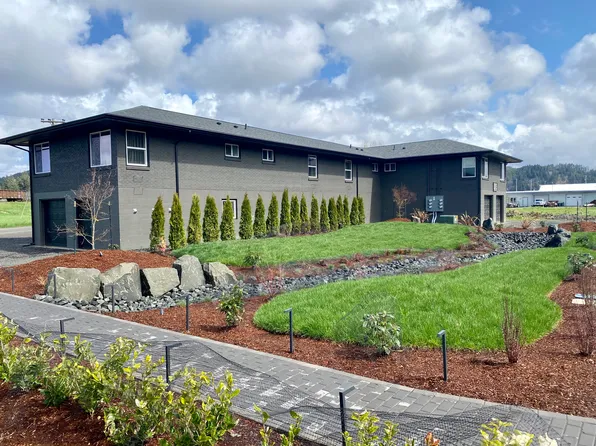575 Greenwood Ave #5, Reedsport, OR 97467