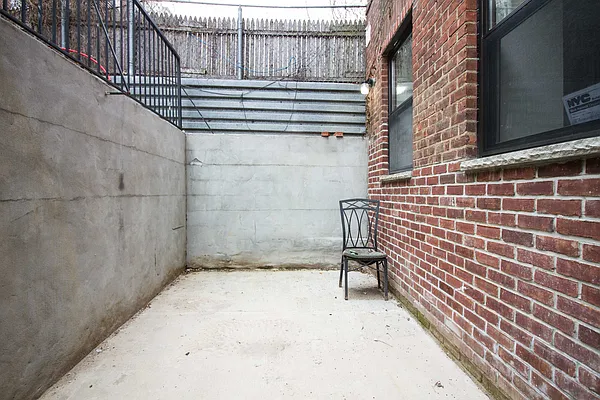Rented by Nooklyn NYC LLC | media 7