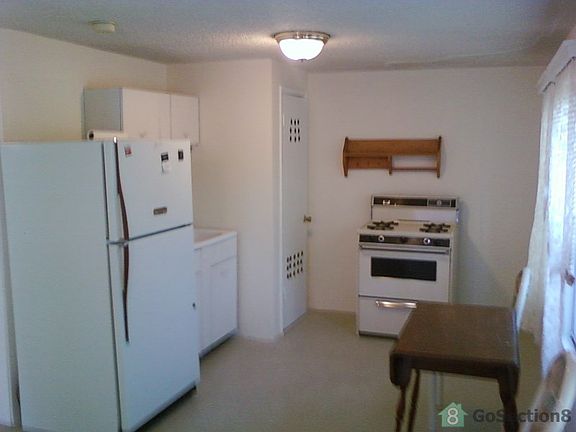 4th image of 1910 E Yandell Dr